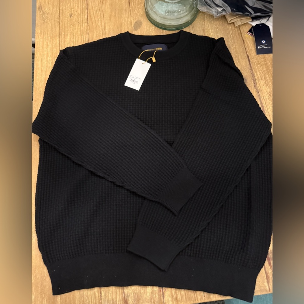 Forte Elegant Black Sweater